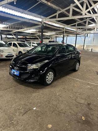 HYUNDAI HB20S 1.0 COMFORT PLUS 12V FLEX 4P MANUAL